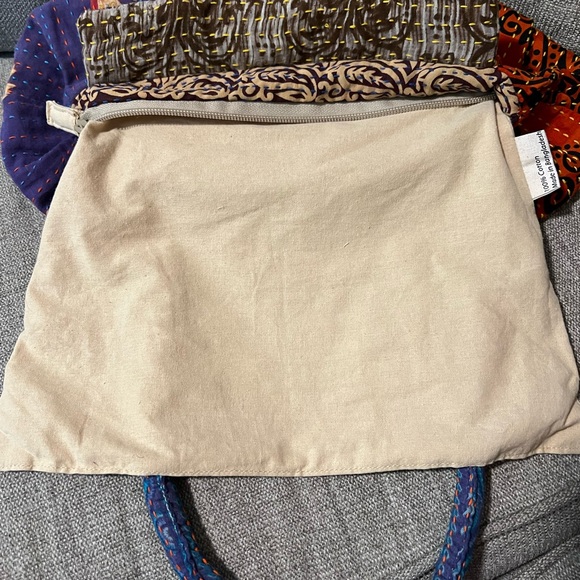 UEC Multicolored Quilt pattern patchwork purse Handmade in Bangladesh. - Picture 6 of 9